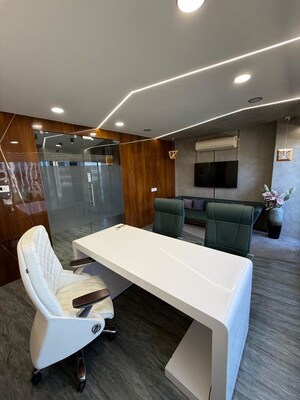  Office Space For Rent in Thaltej