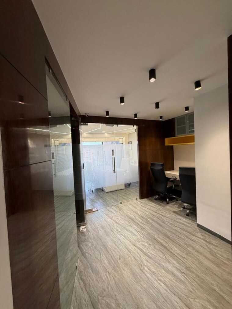 Team Area, thaltej Commercial Office Space 1050 Sq.Ft. In Thaltej Ahmedabad 10215089