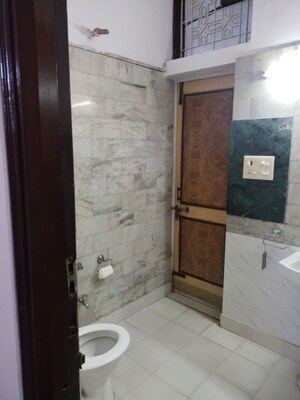 Bathroom in 6+ BHK Villa at Sector 55 – for Sale