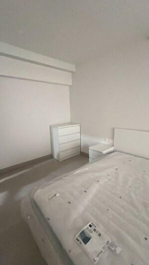 Room in 2 BHK Apartment at Adani Atelier Greens, Koregaon Park – for Rent