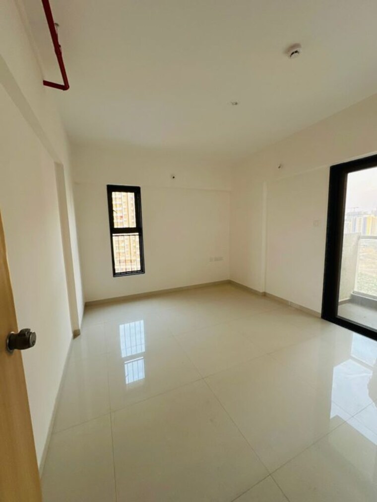 Master Bedroom, kohinoor-courtyard-one 3 Bedroom 1120 Sq.Ft. Apartment In Wakad Pune 10215175