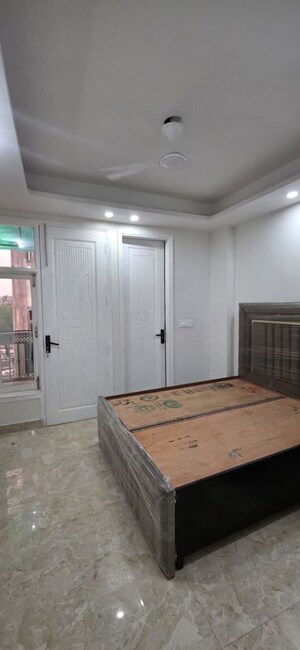 1 BHK Builder Floor For Rent in Saket