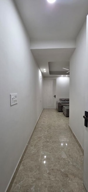 Room in 1 BHK Builder Floor at Saket – for Rent