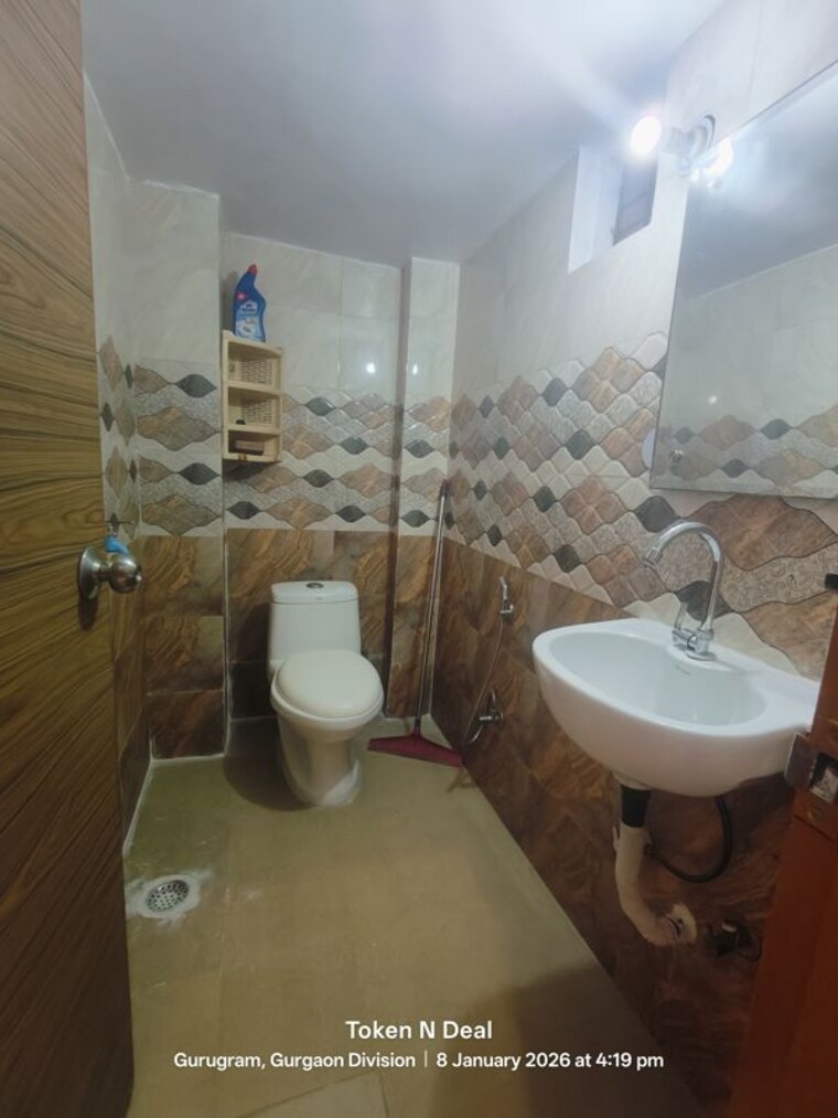 Bathroom, ardee-city 3 Bedroom 161 Sq.Yd. Independent House In Sector 52 Gurgaon 10215186
