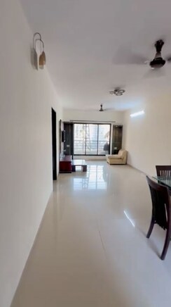 2 BHK Apartment For Rent in Kshitij Building