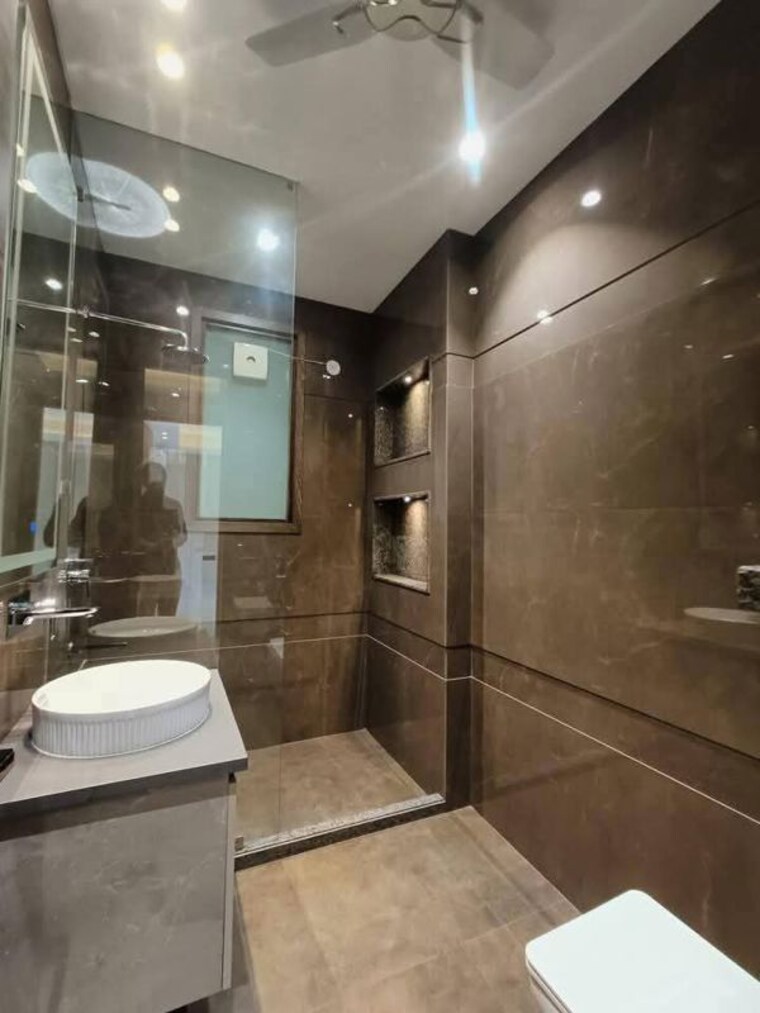Bathroom, saket 3 Bedroom 1700 Sq.Ft. Apartment In Saket Delhi 10215301