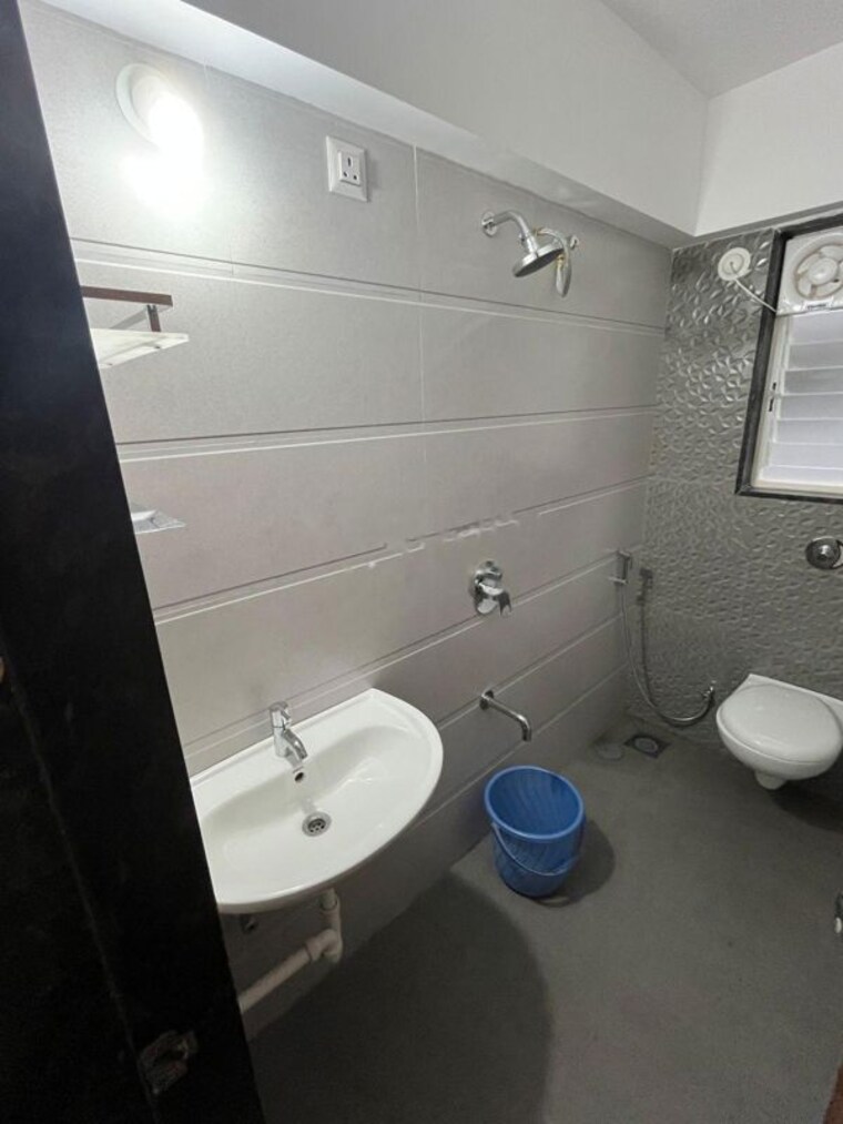 Bathroom, akshay-yash-grecia 2 Bedroom 760 Sq.Ft. Apartment In Dhanori Pune 10215295