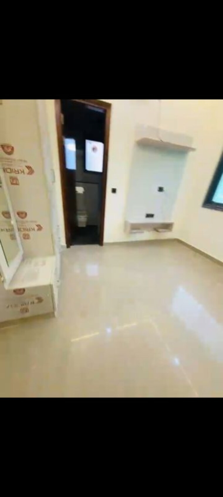 Room, pitampura 3 Bedroom 1000 Sq.Ft. Builder Floor In Pitampura Delhi 10215324