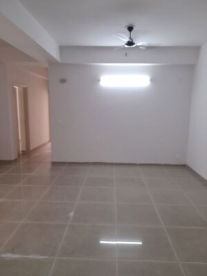Room in 3 BHK Apartment at Ajnara Homes, Sector 16b Greater Noida – for Rent