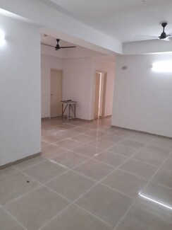 3 BHK Apartment For Rent in Ajnara Homes