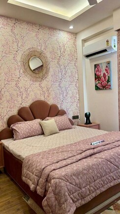 2 BHK Apartment For Rent in Saket