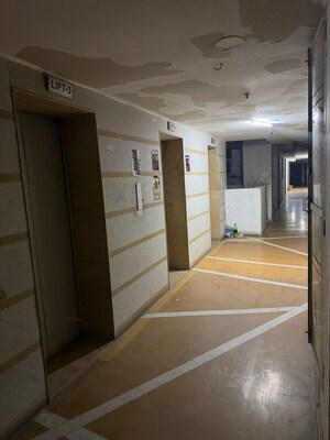 Building Lobby in 2 BHK Apartment at Supertech Czar Suites, Omicron I Greater Noida – for Sale