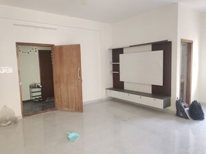 Room in 2 BHK Builder Floor at Hsr Layout – for Rent