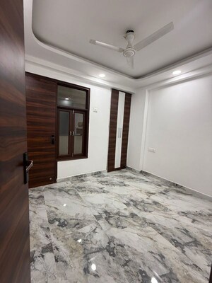 2 BHK Builder Floor For Rent in Chattarpur