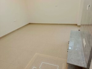 Room in 3 BHK Apartment at Sector 7 Dwarka – for Rent