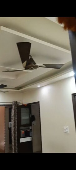 2 BHK Builder Floor For Rent in Pitampura