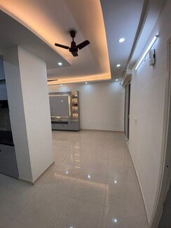 2 BHK Apartment For Rent in Signature The Millennia 3