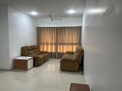 2 BHK Apartment For Rent in Shilp Tower