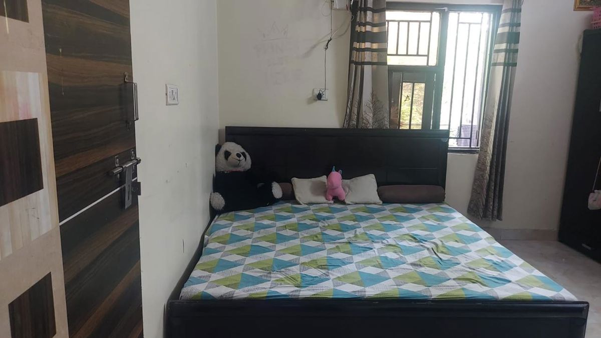 2 BHK Builder Floor For Rent in Rohini
