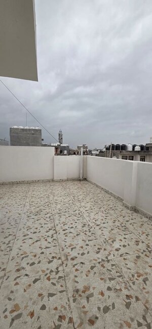 Swimming Pool in 1 BHK Builder Floor at Saket – for Rent