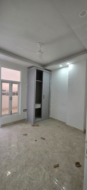 Room in 1 BHK Builder Floor at Saket – for Rent