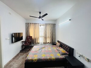 Bedroom in 2.5 BHK Apartment at Hiranandani Estate Chelsea, Ghodbunder Road – for Rent