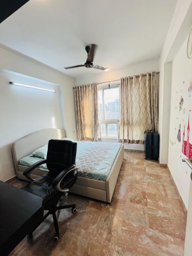 Master Bedroom, hiranandani-estate-chelsea 2.5 Bedroom 950 Sq.Ft. Apartment In Ghodbunder Road Thane 10215511