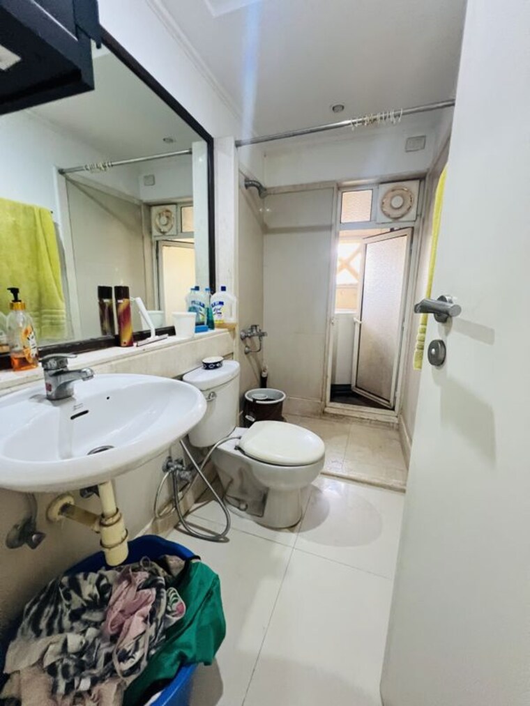 Attached Bathroom, hiranandani-estate-chelsea 2.5 Bedroom 950 Sq.Ft. Apartment In Ghodbunder Road Thane 10215511