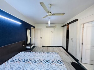 Bedroom in 2.5 BHK Apartment at Hiranandani Estate, Ghodbunder Road – for Rent