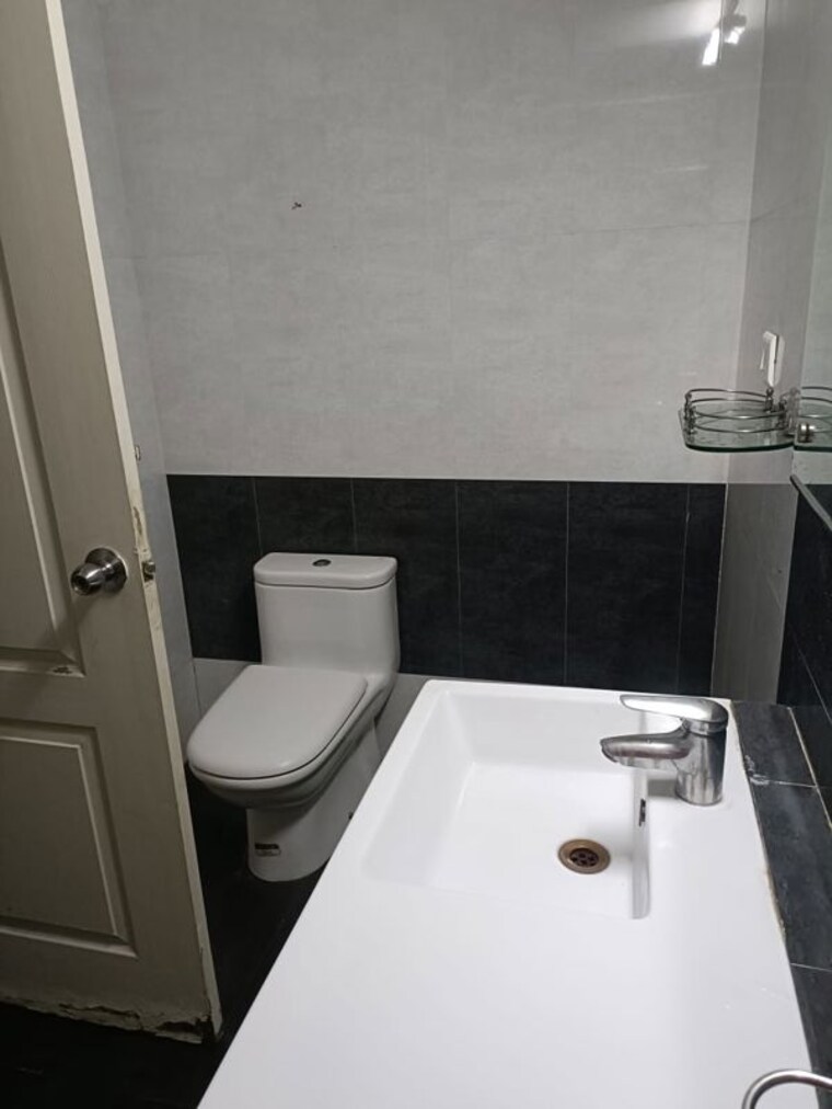 Bathroom, indis-viva-city 2 Bedroom 1410 Sq.Ft. Apartment In Kondapur Hyderabad 9326920