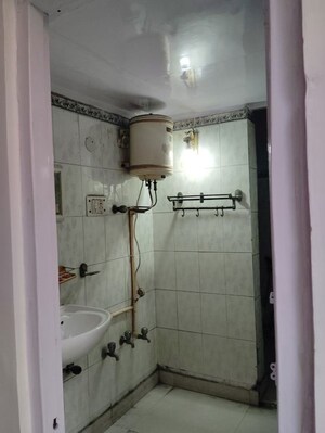 Bathroom in 3 BHK Builder Floor at Green Park – for Rent
