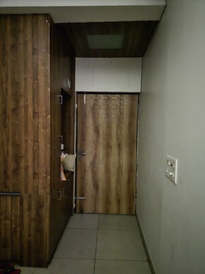 Furnished Amenities in 5 BHK Builder Floor at Vipul World Plots, Sector 48 – for Sale