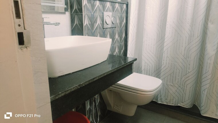 Bathroom, unitech-south-city-ii 3 Bedroom 1256 Sq.Ft. Builder Floor In Sector 50 Gurgaon 10215610
