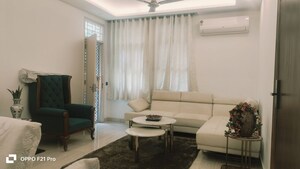 3 BHK Builder Floor For Sale in Unitech South City II, Sector 50