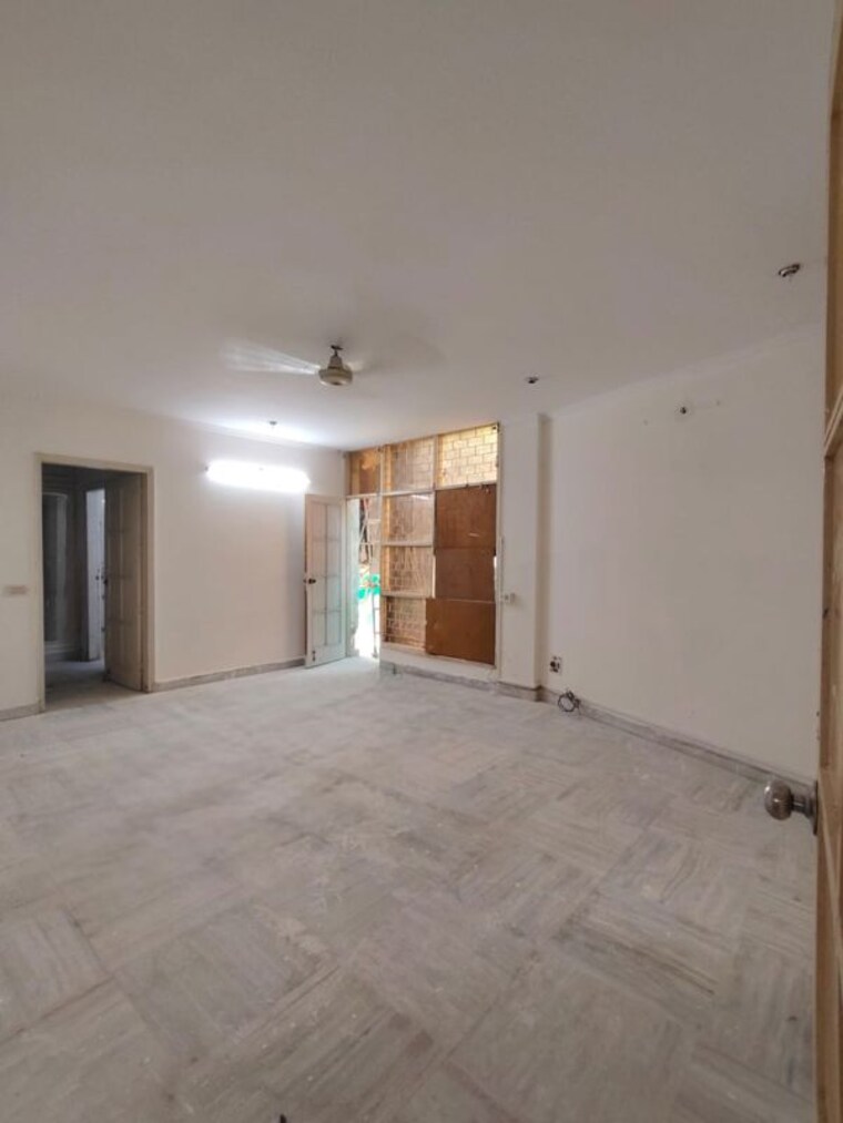 Room, greater kailash i 4 Bedroom 3420 Sq.Ft. Builder Floor In Greater Kailash I Delhi 10215612