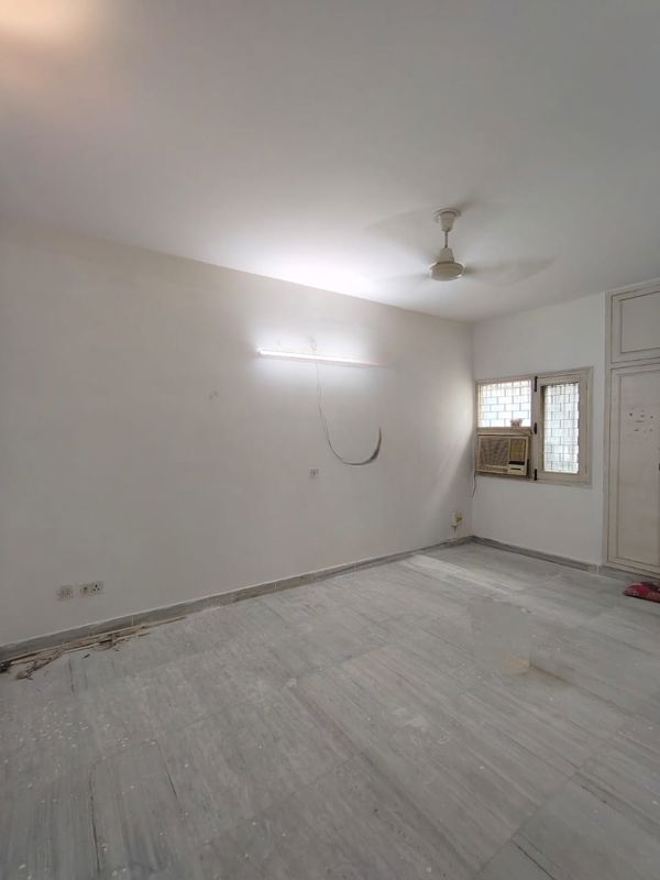 4 BHK + Servant Room Builder Floor For Rent in Greater Kailash I