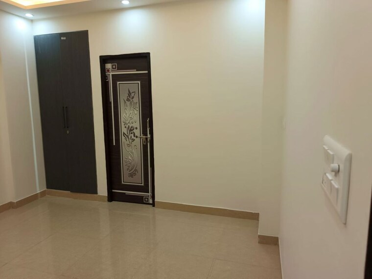 Room, dwarka 3 Bedroom 1700 Sq.Ft. Apartment In Dwarka Delhi 10215623
