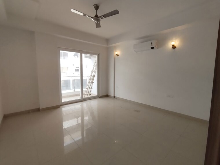 Room, ss-linden 4 Bedroom 2800 Sq.Ft. Builder Floor In Sector 84 Gurgaon 10215646