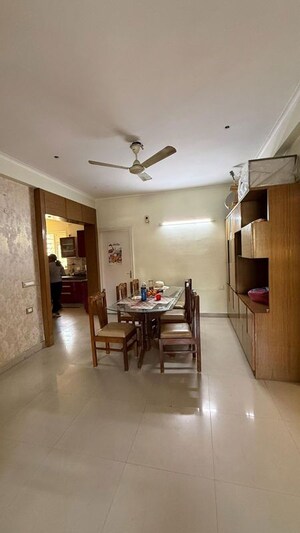 Living Room in 3.5 BHK Builder Floor at SS The Lilac, Sector 49 – for Sale