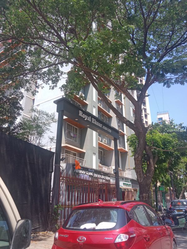 2 BHK 721 Sq.Ft. Apartment in Royal Eksar Apartment