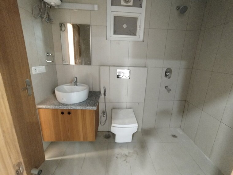 Bathroom, ss-linden 4 Bedroom 2700 Sq.Ft. Builder Floor In Sector 84 Gurgaon 10215667