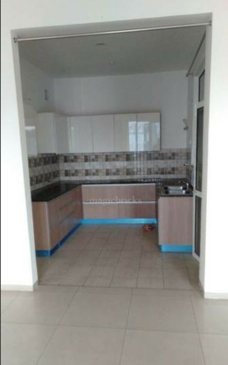 Kitchen, sushma-chandigarh-grande 3 Bedroom 1650 Sq.Ft. Apartment In Lohgarh Zirakpur 10215648