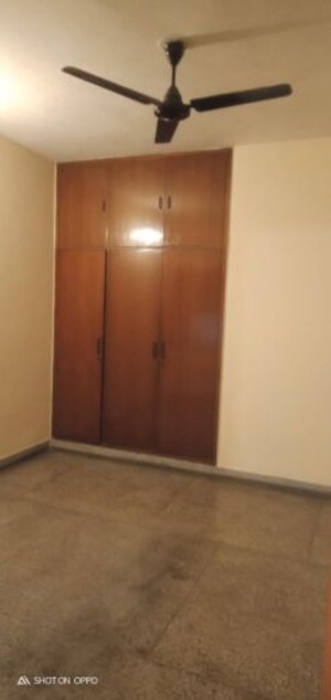 Room in 2 BHK Apartment at Vasant Kunj – for Rent