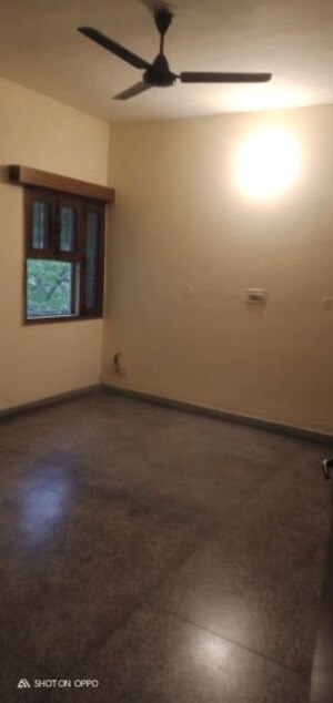 Room in 2 BHK Apartment at Vasant Kunj – for Rent