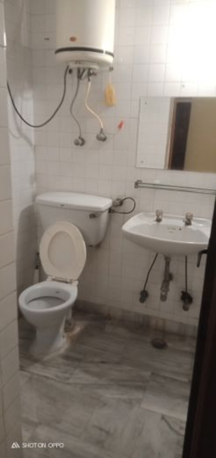 Bathroom, vasant kunj 2 Bedroom 1200 Sq.Ft. Apartment In Vasant Kunj Delhi 10215675