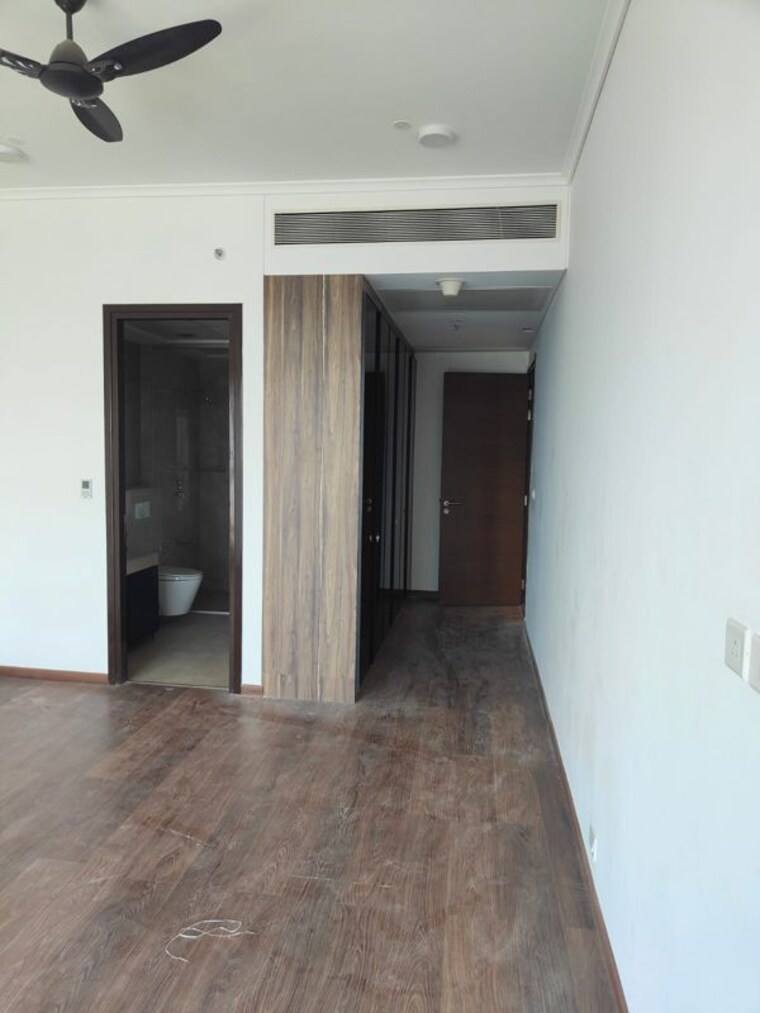 Attached Bathroom, lodha-marquise 3 Bedroom 1297 Sq.Ft. Apartment In Worli Mumbai 10215677