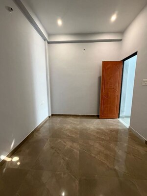 Furnished Amenities in 2 BHK Builder Floor at Gomti Nagar – for Rent