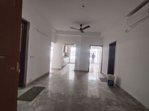 Room in 4 BHK Builder Floor at SS Linden, Sector 84 – for Rent
