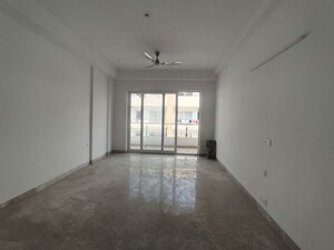 Room in 4 BHK Builder Floor at SS Linden, Sector 84 – for Rent