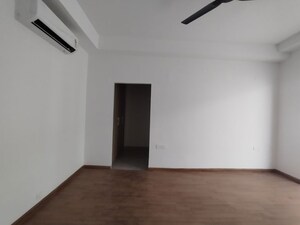 Room in 4 BHK Builder Floor at SS Linden, Sector 84 – for Rent